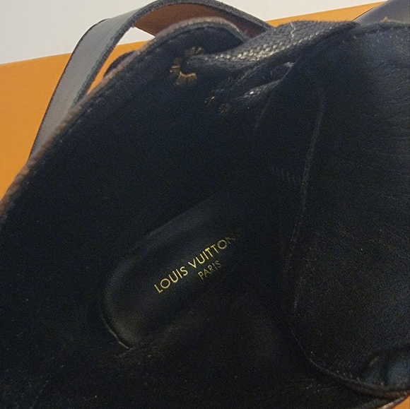 Louis VuittonWomen's Wonderland Flat Ranger Boots Monogram Canvas and Leather - Picture 9 of 13